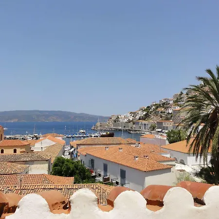 Botsis 3* Hydra (Saronic Islands)